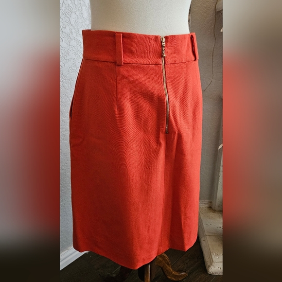 Kate Spade Dark Orange Knee Length Pleated Skirt Size 8 100% Wool - Picture 3 of 8